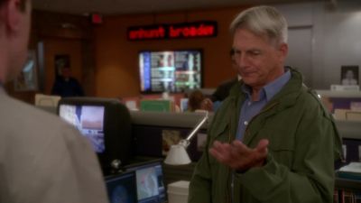 Do not give it to him. - NCIS