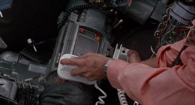 Do not touch me Turn the power to topmost - Short Circuit 2