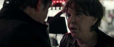 Do not turn around, what do you do?
- Kamel Dafri. - Carbone