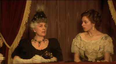 Do people say he's in love with her - The House of Mirth