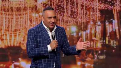 Do you realize my son
is Mexican and Indian? - Russell Peters: Deported