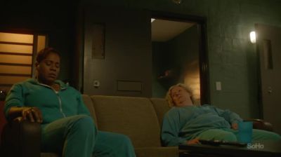 Do you reckon I'm a nice person,
Bea? - Wentworth