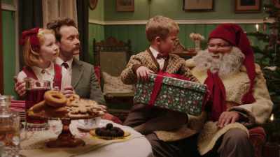 Do you remember my name too?
Are the reindeer parked... - Teddy's Christmas