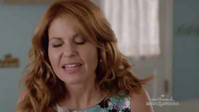 Do you remember that
family that disappeared - The Julius House: An Aurora Teagarden Mystery