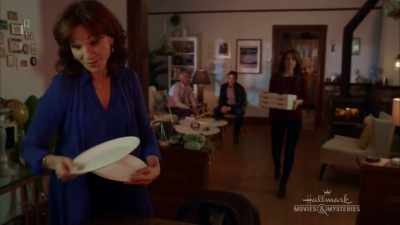 Do you remember that
family that disappeared - Dead Over Heels: An Aurora Teagarden Mystery