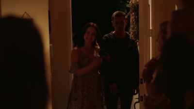 - Do we say hello?
- Just let J.C. handle it. - Sharp Objects
