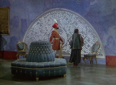 Do you see that crate - Black Narcissus