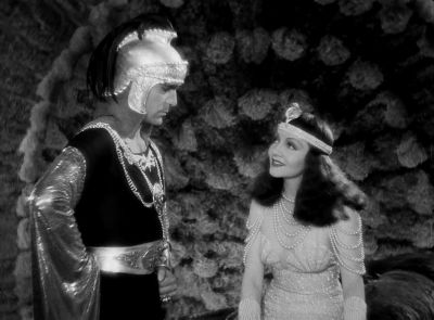 Do you see the way I'm dressed - Cleopatra