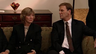 Do you smell something? - Curb Your Enthusiasm
