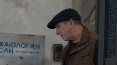 Do you speak English? I'm looking for Kody Taylor. - FBI: International