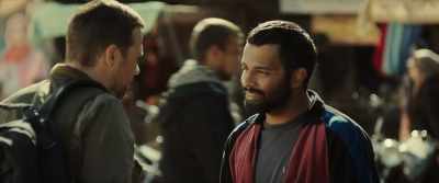 - Do you speak English?
- Yes, I understand. - Infiltration