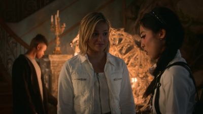 ‐ Do you still have it? - Marvel's Runaways