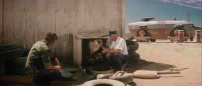 Do you think you can get that thing fired up?
- I doubt it. - Damnation Alley