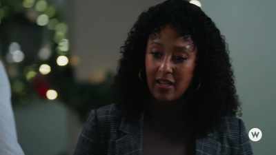 Do you think he could
actually be good for Grace? - Inventing the Christmas Prince