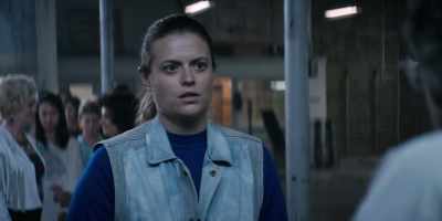-Do you think you could throw people?
-Yeah. - GLOW