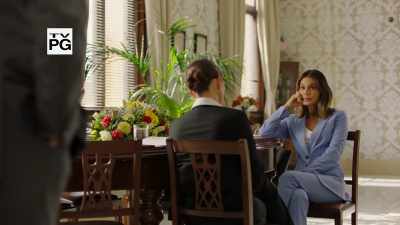 Do you think Elias was connected
to the embassy robbery? - To Catch a Spy