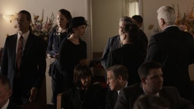 Do you think he's gonna show? - This Is Us