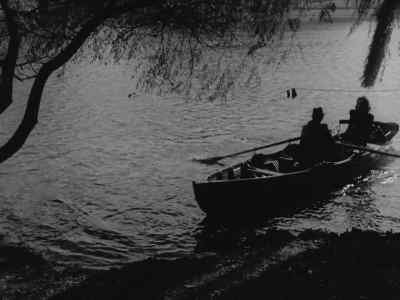 Do you think it's worthwhile?
It will soon be dark. Let's go back. - Wanted for Murder