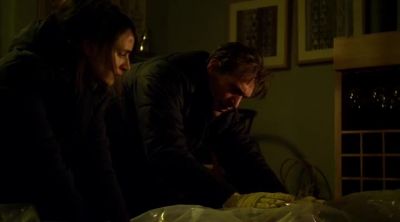 - Do you think kelly did that
to his face? - The Strain