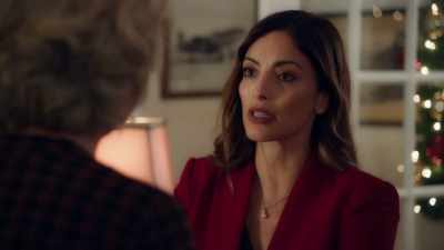 Do you think that they're
gonna fire me already? - Mystery on Mistletoe Lane