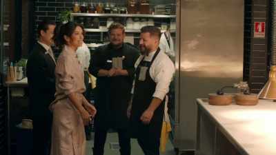 Do you three look alike,
or are you related? - Eva Longoria: Searching for Mexico