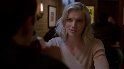 - Do you wanna get out of here? - Chicago Fire