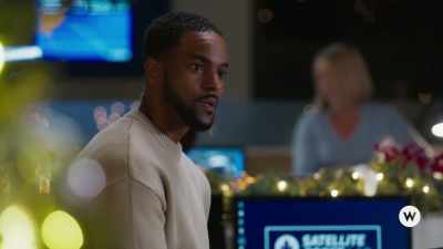 Do you wanna join me? - Inventing the Christmas Prince