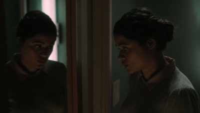Do you wanna try me?
I'm really easy to talk to. - Room 104