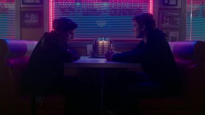 Do you want a ride home?
It's practically dawn. - Riverdale