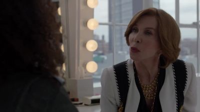 Do you want to burn out, too? - Pose