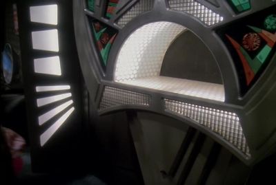 Do you want to come
color with me? - Star Trek: Deep Space Nine
