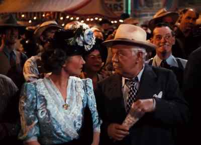- Do you want to go in?
- Huh? - State Fair