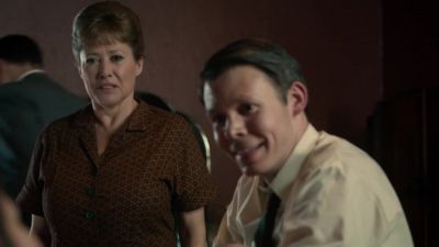 - Do you want to hold him, love?
- She can't. - Call the Midwife
