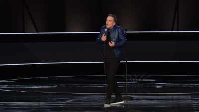 "Do you want to kiss the ba...?" - Sebastian Maniscalco: Stay Hungry