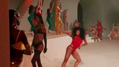♪ Do you want me? ♪ - Savage X Fenty Show