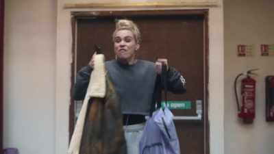 Do you want me to sing it
for you? Shall I sing it? - I Hate Suzie