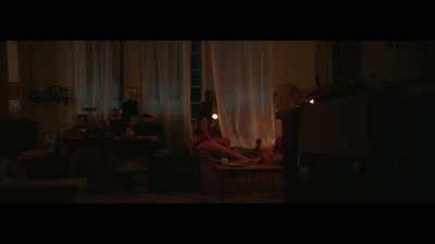 Do you want me to start right now
or should I wait until you leave? - Souvenir