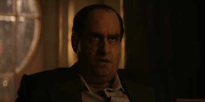 - Do you want to measure it?
- No, it's yours. - The Penguin