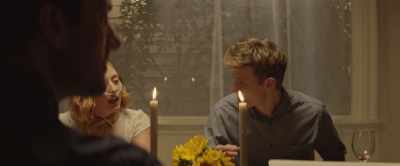 - Do you want one?
- I can't really eat... ghost... - Max and Me