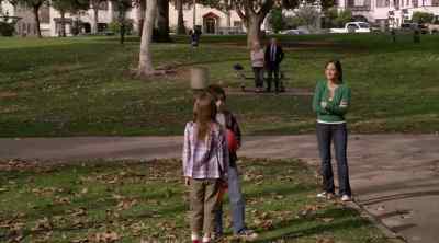 - Do you want to play four square?
- Sure. - Parenthood