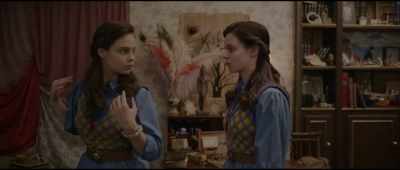 - Do you want to see mine?
- [groans] - Theodosia