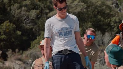 Do you want to uh really rub the fish all over my balls - Jackass 4 5