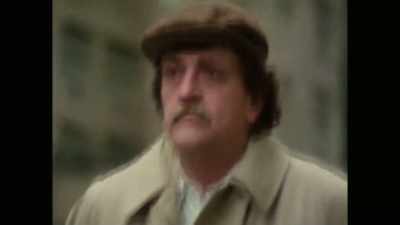 Do what you can to get
yourselves extended families - Kurt Vonnegut: Unstuck in Time