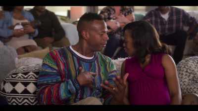 - Do you... Is that Hennessy?
- That's cognac, but it ain't Hennessy. - Sextuplets