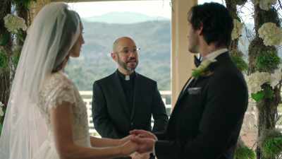 Do you, Jenna,
agree to take this man -- - Stumptown