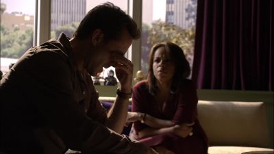 DO YOU KNOW WHO
YOU WERE TALKING TO? - FlashForward
