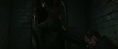 Do you speak English? - Allied