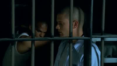 Do you think he knows? - Prison Break