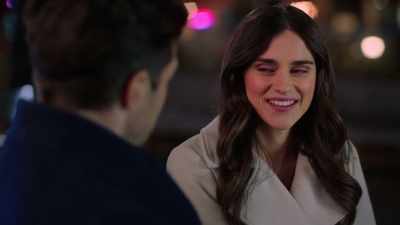 - Doar nu vorbeşti serios...
- De ce nu? Eu sunt şeful. - Lease on Love