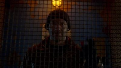 - Doc. No. Get out of there. - The Strain